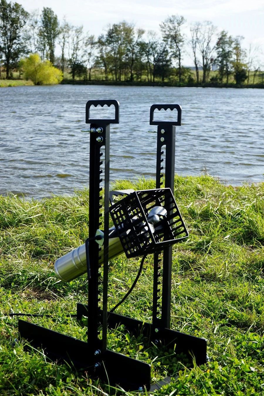 Ice Rippers And Ice Ripper Accessories – J2Outdoors